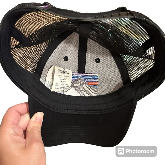 Patagonia Line Ridge Logo LoPro Trucker Hat Cap Black Embroidered Adjustable - Picture 3 of 6